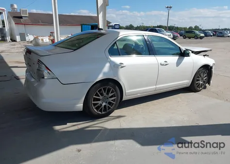 2010 Ford Fusion Se z USA, uszkodzony, nr VIN 3FAHP0HA5AR328467
